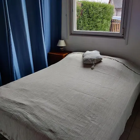 Maison Calme Et Lumineuse De Plain-pied, Jardin Et Piscine Chalet Cabourg