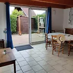 Chalet Maison Calme Et Lumineuse De Plain-pied, Jardin Et Piscine Cabourg