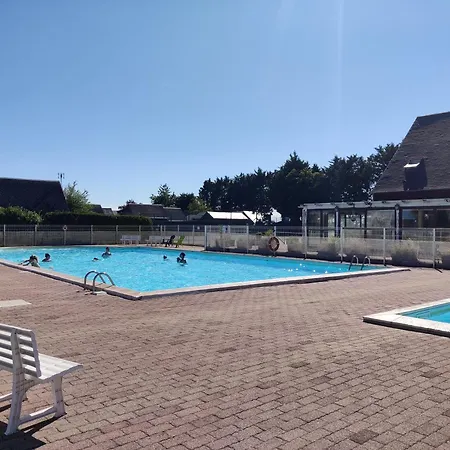 Maison Calme Et Lumineuse De Plain-pied, Jardin Et Piscine * Cabourg